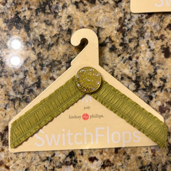 Lindsey Phillips SwitchFlops Strap Collection - Picture 4 of 8